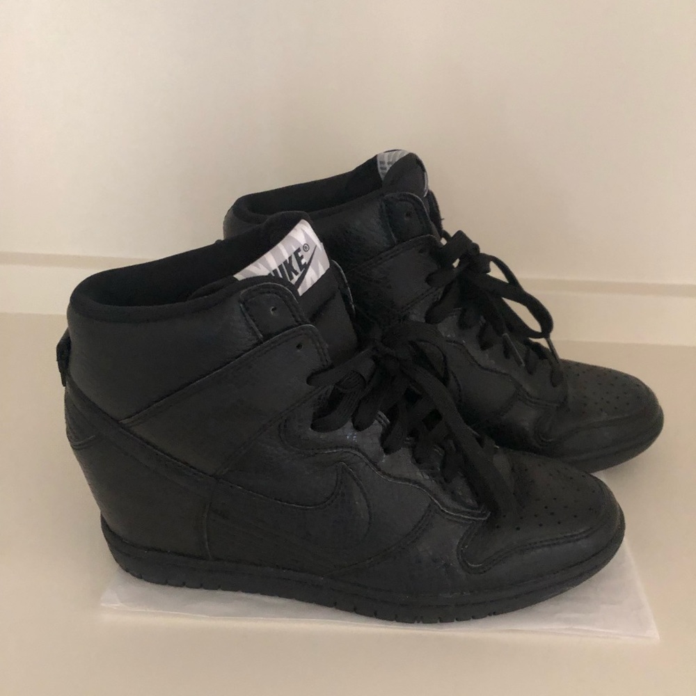 Nike SkyHigh Dunks